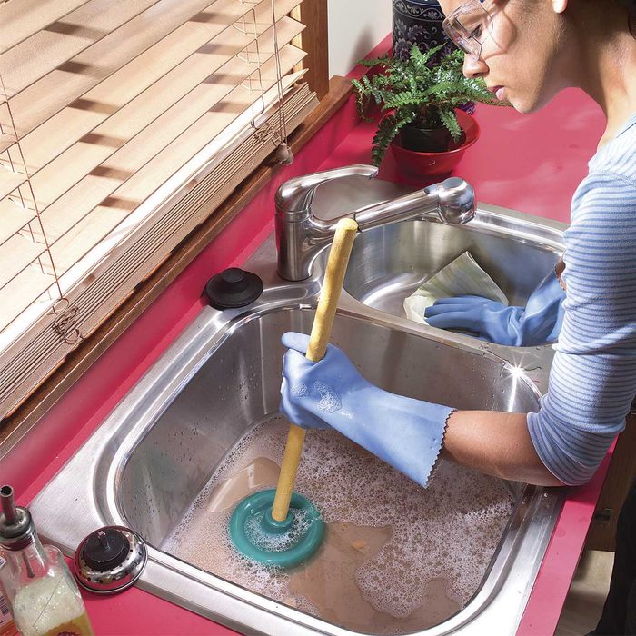 unclog kitchen sink