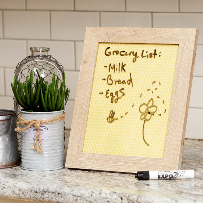 HH handy hint DIY picture frame message board